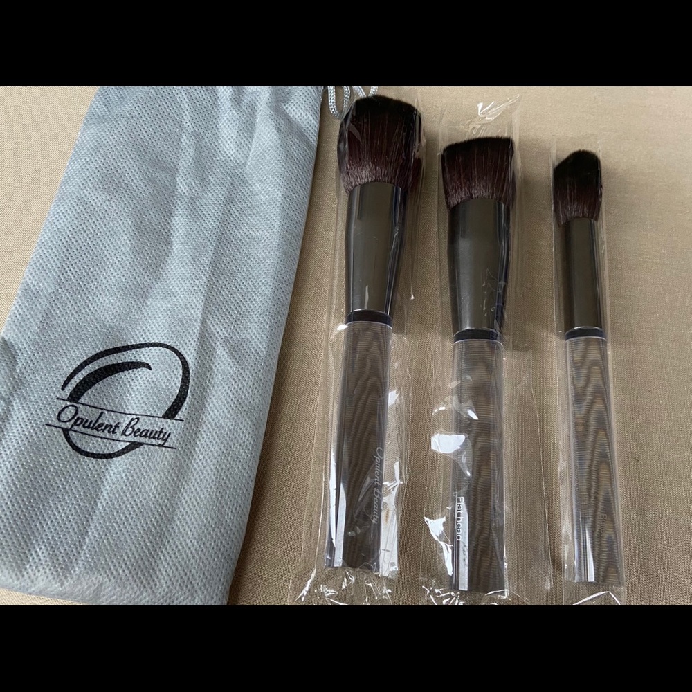 Opulent Beauty Crystal Clear 3 Brush Collection